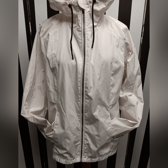 Calvin Klein performance jacket - Picture 4 of 8